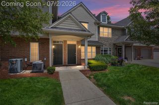 11325 N Woods Drive, Shelby Charter Township, MI 48317