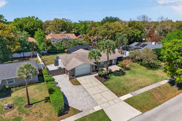 4472 WINDERLAKES DRIVE, Orlando, FL 32835