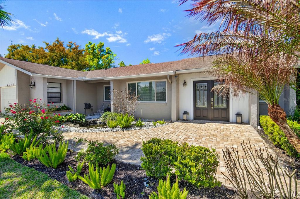 Image 2 of property listing at 4472 WINDERLAKES DRIVE, Orlando, FL 32835