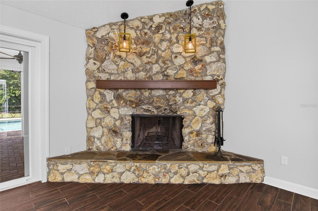 Image 27 of property listing at 4472 WINDERLAKES DRIVE, Orlando, FL 32835