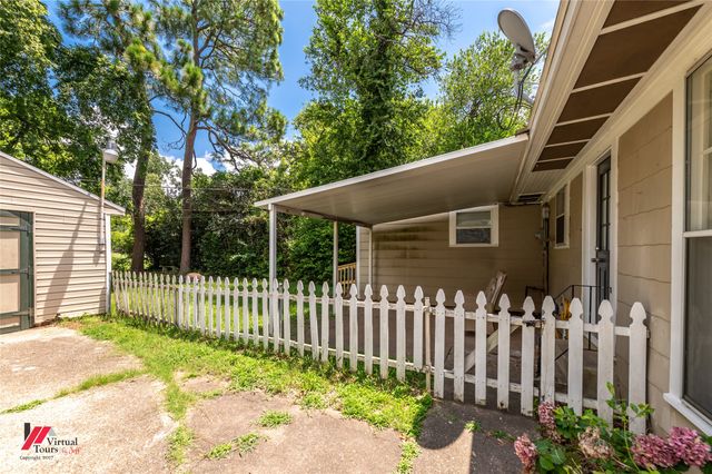 3890 Greenway Place, Shreveport, LA 71105