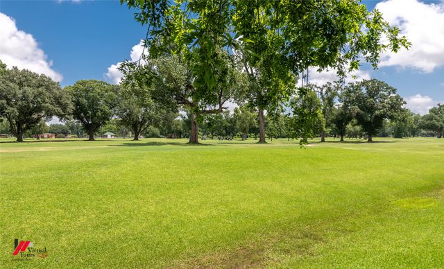 3890 Greenway Place, Shreveport, LA 71105