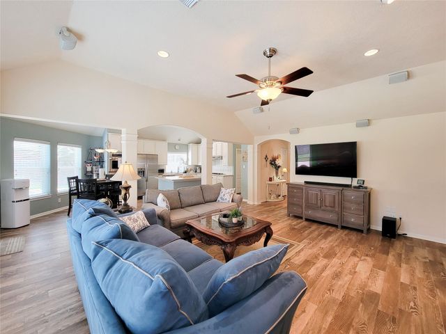 17431 Saddle Brush Trail, Houston, TX 77095