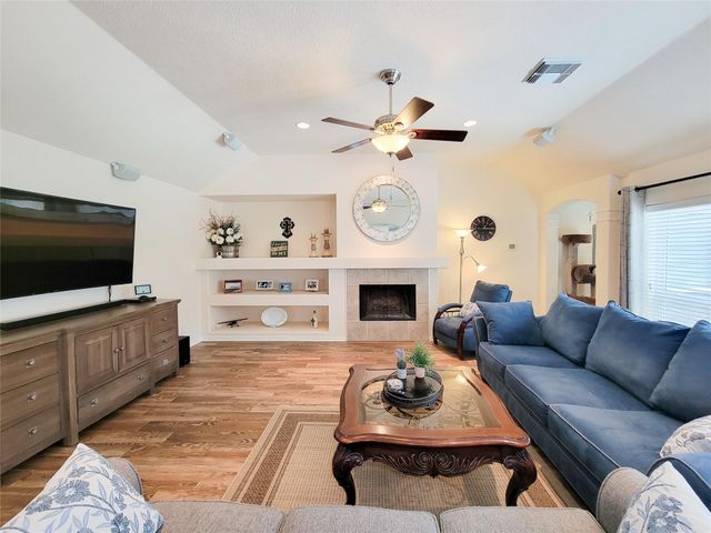 17431 Saddle Brush Trail, Houston, TX 77095