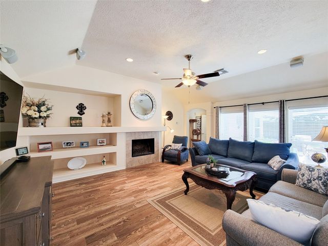 17431 Saddle Brush Trail, Houston, TX 77095
