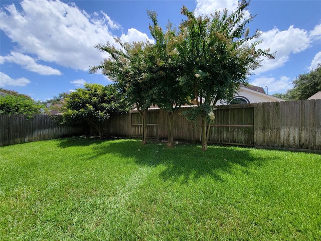 17431 Saddle Brush Trail, Houston, TX 77095