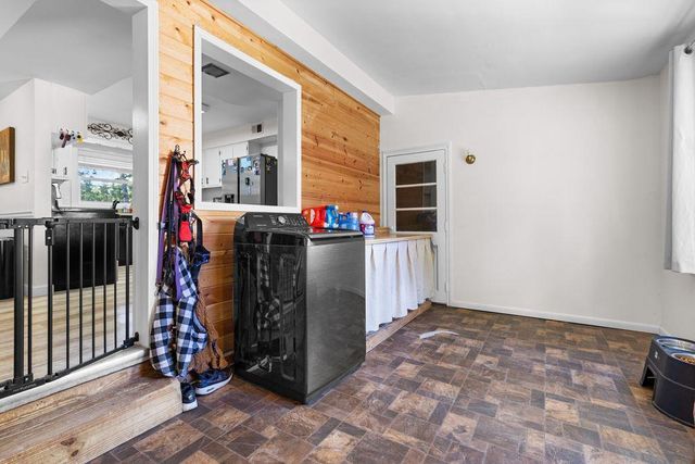 2513 WHITE OAKS Drive, Beloit, WI 53511