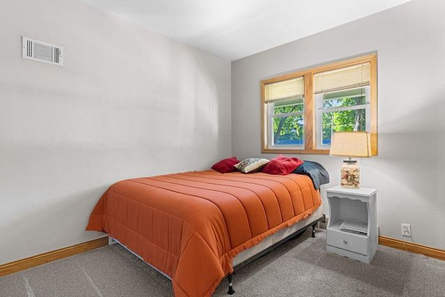 2513 WHITE OAKS Drive, Beloit, WI 53511