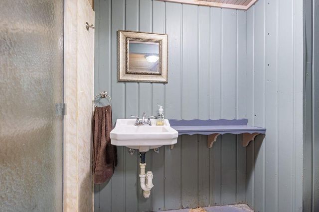 2513 WHITE OAKS Drive, Beloit, WI 53511