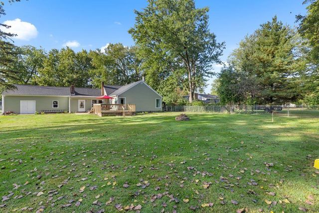 2513 WHITE OAKS Drive, Beloit, WI 53511