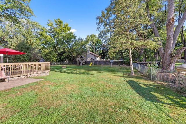 2513 WHITE OAKS Drive, Beloit, WI 53511