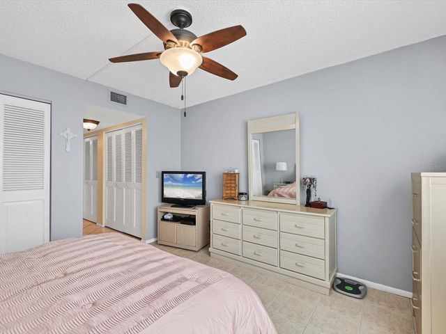 1330 GLEN OAKS DRIVE E 174D, Sarasota, FL 34232