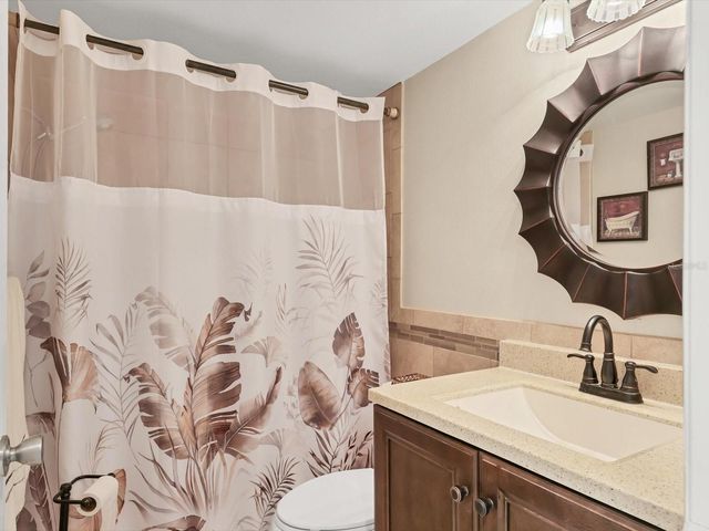 1330 GLEN OAKS DRIVE E 174D, Sarasota, FL 34232