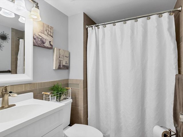 1330 GLEN OAKS DRIVE E 174D, Sarasota, FL 34232