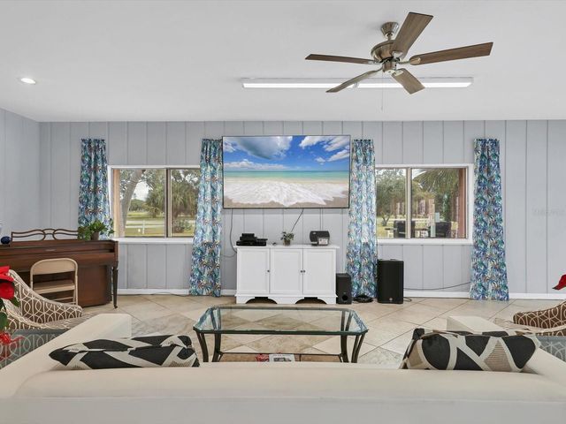 1330 GLEN OAKS DRIVE E 174D, Sarasota, FL 34232