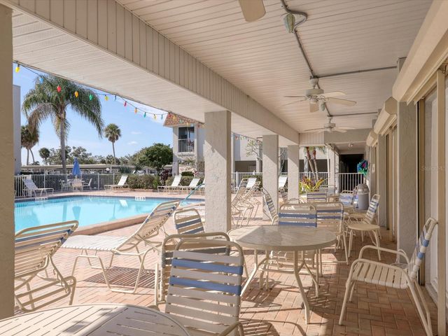 1330 GLEN OAKS DRIVE E 174D, Sarasota, FL 34232