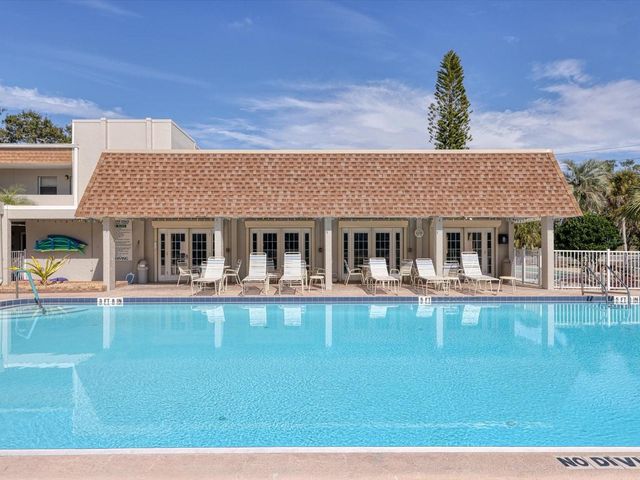 1330 GLEN OAKS DRIVE E 174D, Sarasota, FL 34232