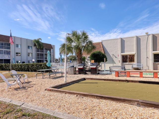 1330 GLEN OAKS DRIVE E 174D, Sarasota, FL 34232