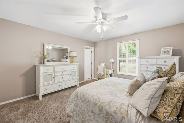 68 Sparrow Point Circle, Fenton, MO 63026