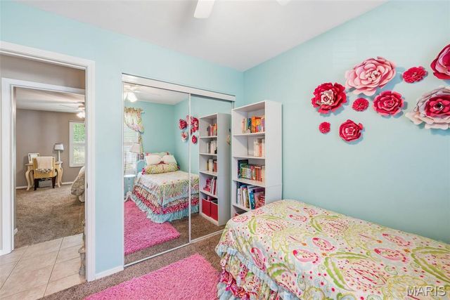 68 Sparrow Point Circle, Fenton, MO 63026