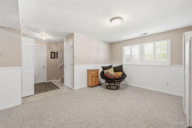 68 Sparrow Point Circle, Fenton, MO 63026