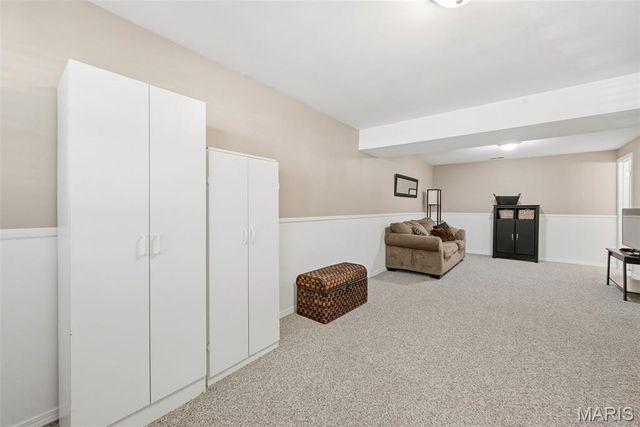 68 Sparrow Point Circle, Fenton, MO 63026