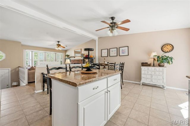 68 Sparrow Point Circle, Fenton, MO 63026