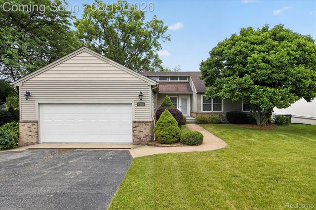 2805 Coral, Brighton Township, MI 48114