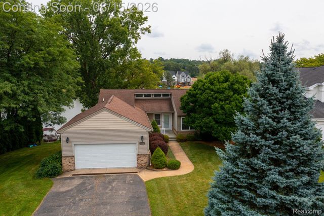 2805 Coral, Brighton Township, MI 48114