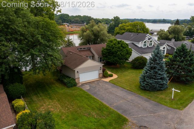 2805 Coral, Brighton Township, MI 48114