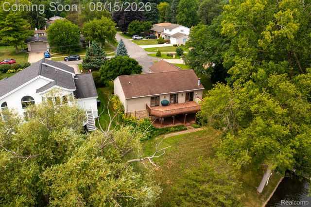 2805 Coral, Brighton Township, MI 48114