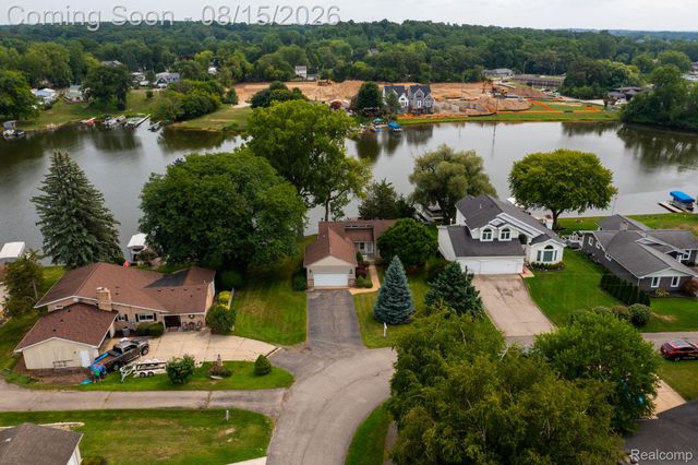 2805 Coral, Brighton Township, MI 48114