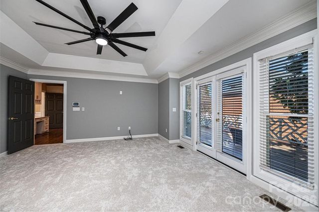 308 41st Avenue Place NW, Hickory, NC 28601