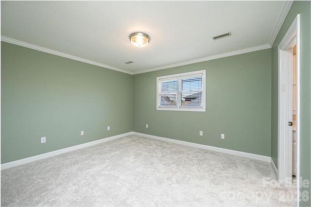 308 41st Avenue Place NW, Hickory, NC 28601