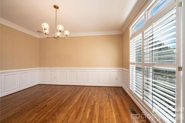 308 41st Avenue Place NW, Hickory, NC 28601