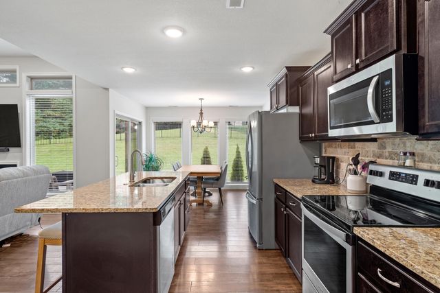 7575 S SAPLING CT, Columbia, MO 65203