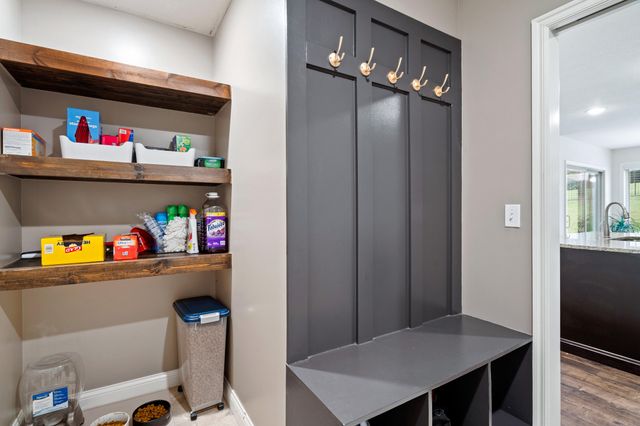 7575 S SAPLING CT, Columbia, MO 65203