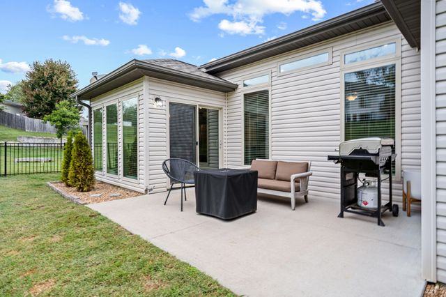 7575 S SAPLING CT, Columbia, MO 65203