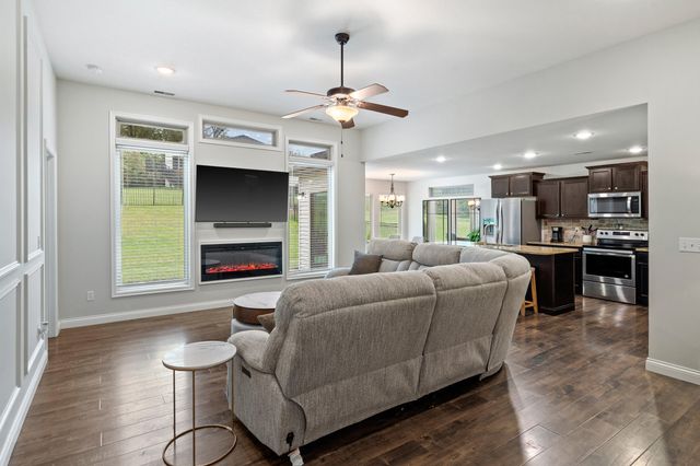 7575 S SAPLING CT, Columbia, MO 65203