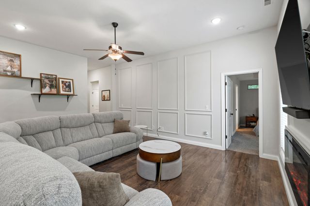 7575 S SAPLING CT, Columbia, MO 65203