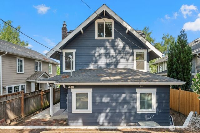 5243 19th Avenue NE, Seattle, WA 98105