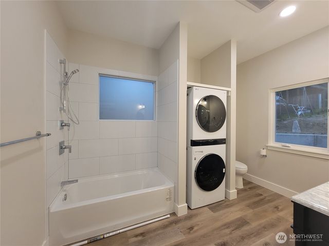 5243 19th Avenue NE, Seattle, WA 98105