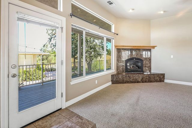 6434 Usher Dr, Valley Springs, CA 95252