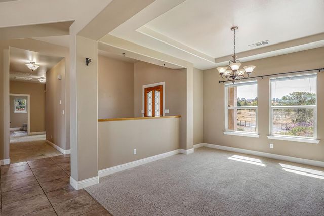 6434 Usher Dr, Valley Springs, CA 95252