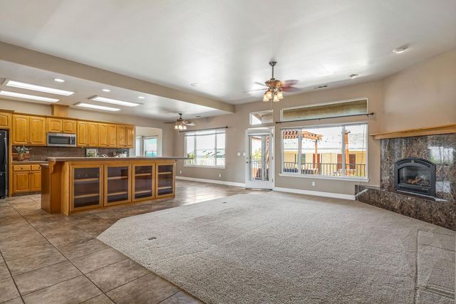 6434 Usher Dr, Valley Springs, CA 95252