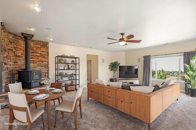 6434 Usher Dr, Valley Springs, CA 95252