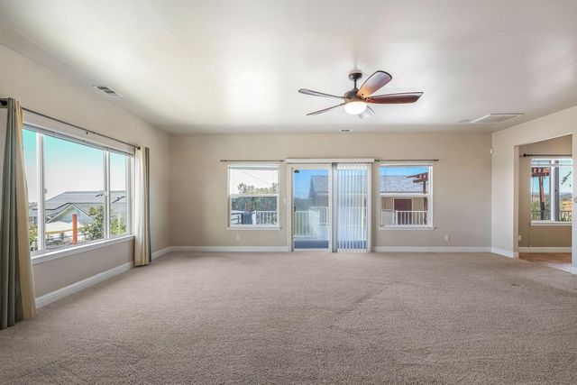 6434 Usher Dr, Valley Springs, CA 95252