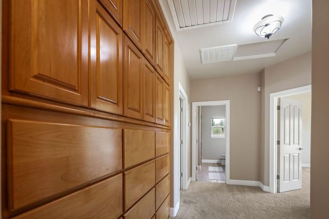 6434 Usher Dr, Valley Springs, CA 95252