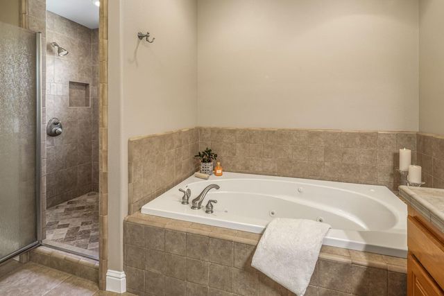 6434 Usher Dr, Valley Springs, CA 95252