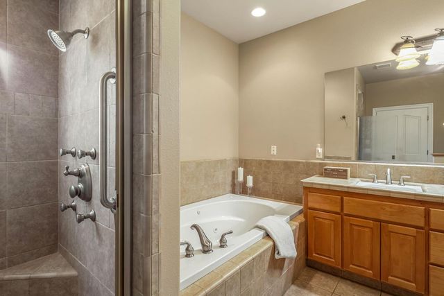 6434 Usher Dr, Valley Springs, CA 95252